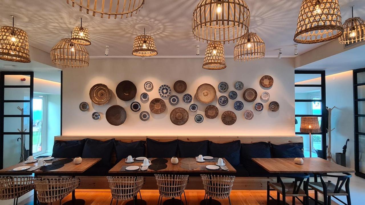 Sensi Azores Nature And Spa Ginetes Exterior photo Interior of the restaurant